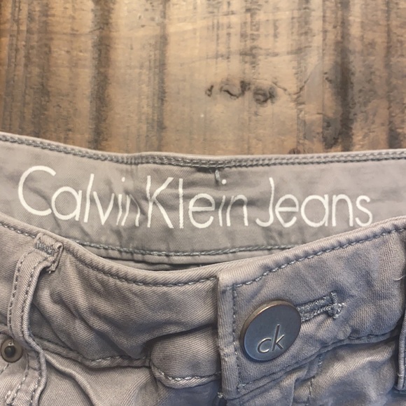 Calvin Klein shorts - Picture 2 of 4